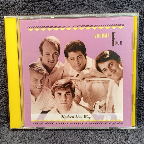 VINTAGE DOO WOP COMPACT DISC BOX SET ( NUMBER 3 ) WITH 101 MUSIC SELECTIONS - Picture 10 of 11